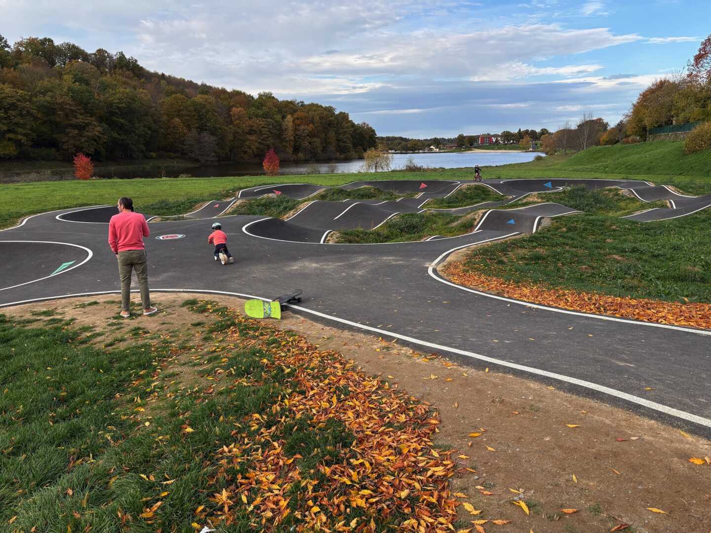Photo of Pumptrack de Châteauneuf-la-Forêt