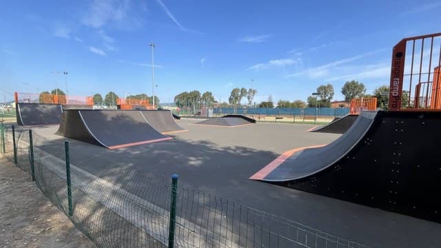 Photo of Dunakeszi Skatepark