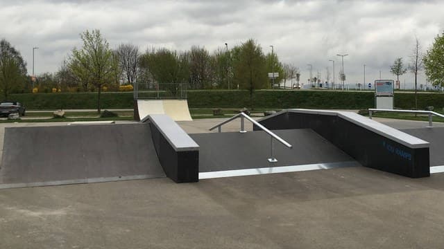 Photo of Lakeside Skatepark